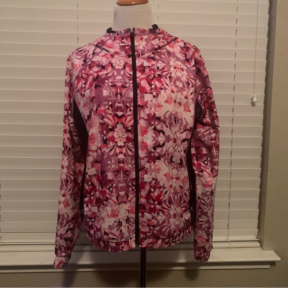 Champion Patterned Reflective Running Jacket - Picture 2 of 7